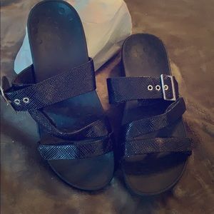 Vionic Women’s Platform Sandals-Black Size 10